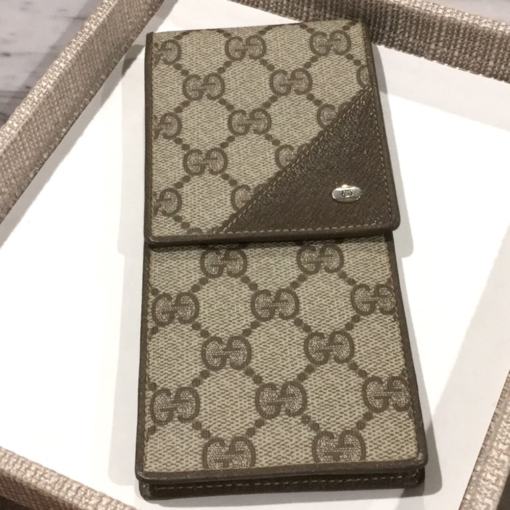Gucci Vintage Case Authentic